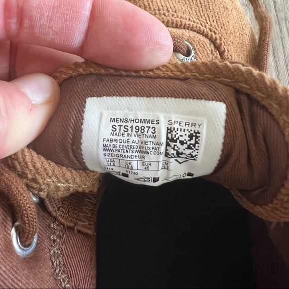 Sperry Halyard CVO Corduroy Sneaker - Picture 8 of 8